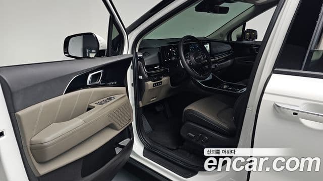 Kia Carnival 2024 — Фото 10/20
