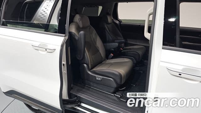 Kia Carnival 2024 — Фото 12/20
