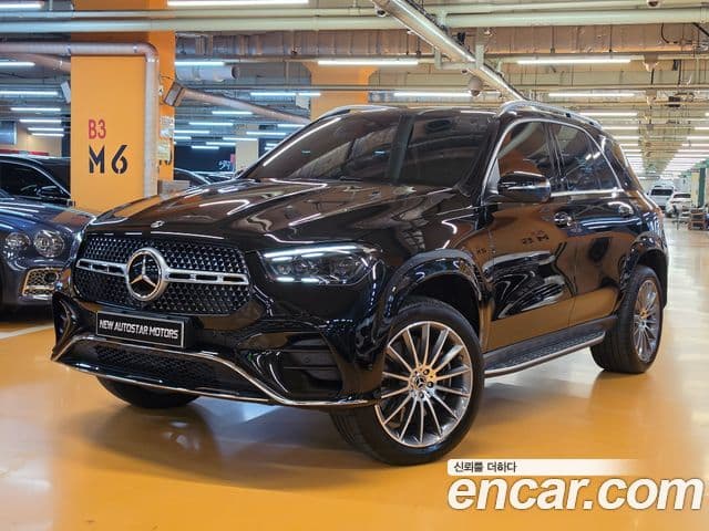 Mercedes-Benz GLE-Class 2025 — Photo 19/20
