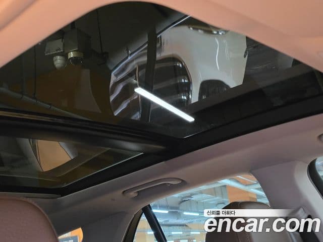 Mercedes-Benz GLE-Class 2025 — Photo 7/20