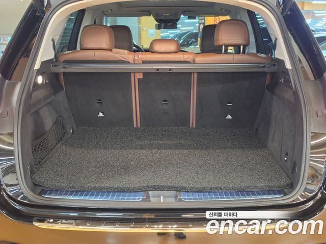 Mercedes-Benz GLE-Class 2025 — Photo 11/20