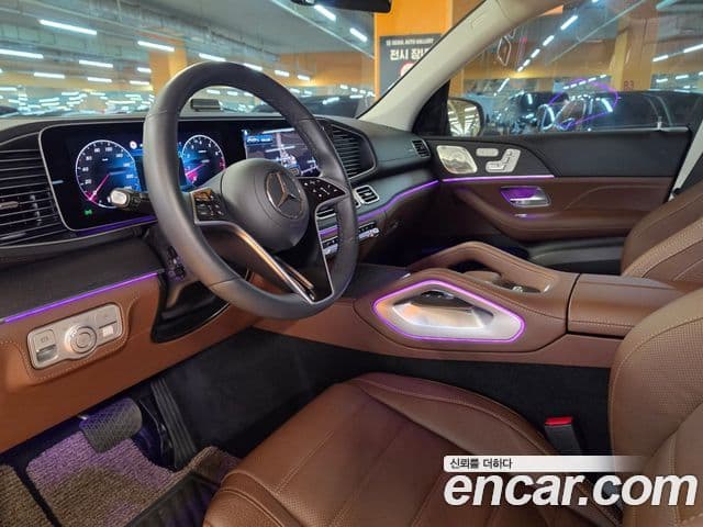 Mercedes-Benz GLE-Class 2025 — Photo 13/20