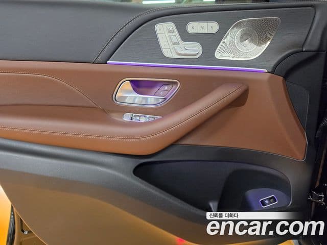 Mercedes-Benz GLE-Class 2025 — Photo 20/20