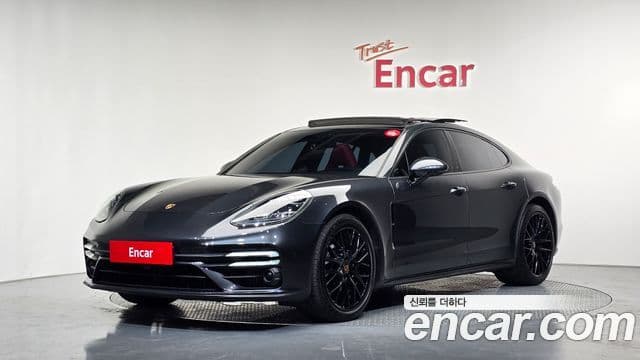 Porsche Panamera 2021 — Photo 14/32