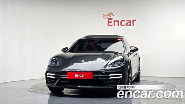 Porsche Panamera 2021 — Photo 15/32