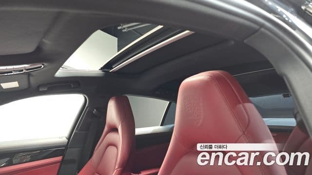 Porsche Panamera 2021 — Photo 11/32