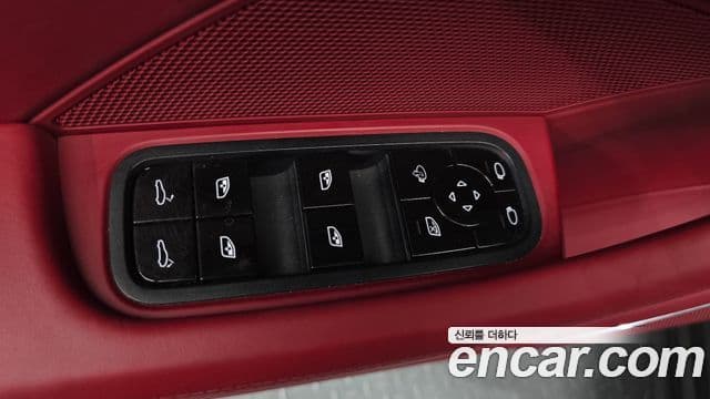 Porsche Panamera 2021 — Photo 12/32