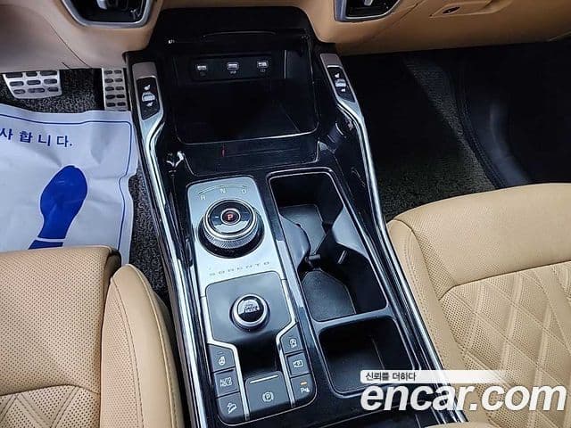 Kia Sorento 2020 — Şəkil 14/19