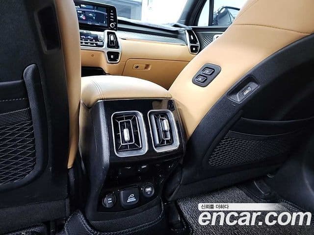 Kia Sorento 2020 — Şəkil 18/19