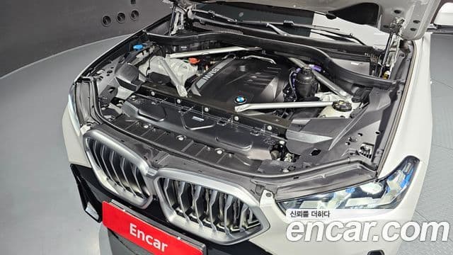 BMW X6 2024 — Photo 9/34