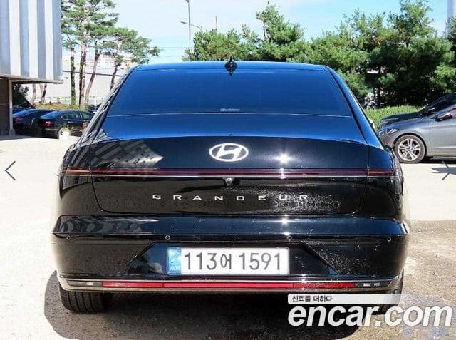 Hyundai Grandeur Hybrid 2025 — Photo 2/20