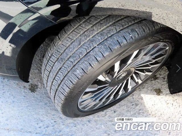 Hyundai Grandeur Hybrid 2025 — Photo 16/20