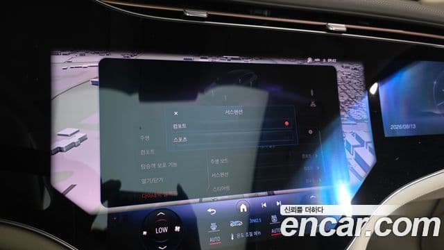 Mercedes-Benz EQS SUV 2023 — ფოტო 15/35