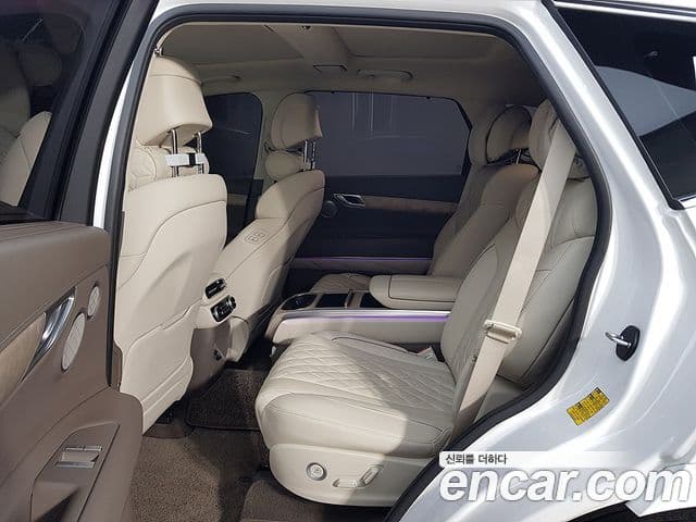 Genesis GV80 2022 — ფოტო 19/20