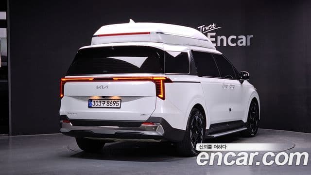 Kia Carnival 2024 — Фото 2/20