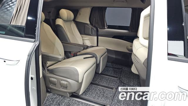 Kia Carnival 2024 — Фото 11/20