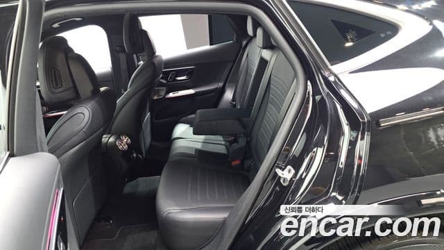 Mercedes-Benz GLC-Class 2024 — Şəkil 29/32