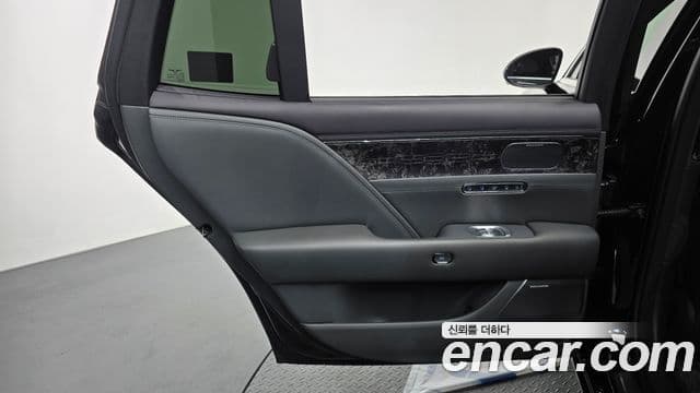 Genesis G90 2023 — ფოტო 29/42