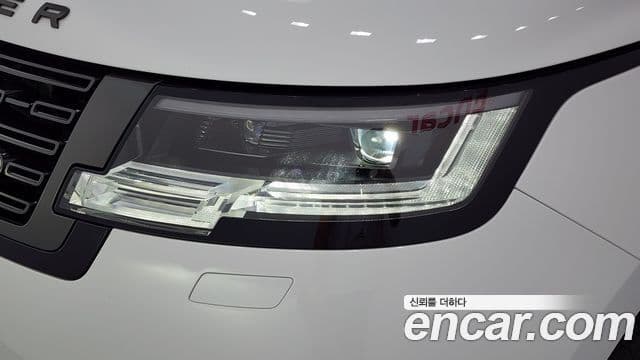 Land Rover Range Rover 2024 — ფოტო 33/39