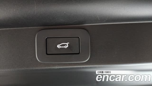 Land Rover Range Rover 2024 — ფოტო 14/39