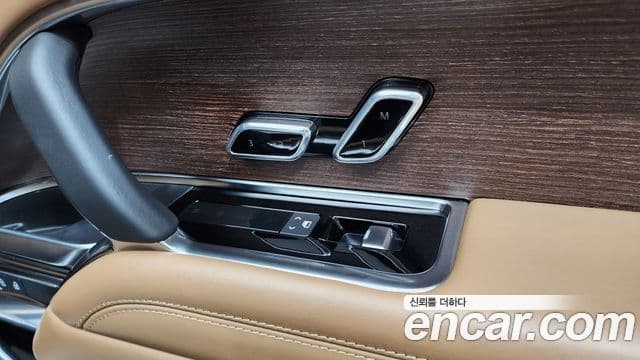 Land Rover Range Rover 2024 — ფოტო 31/39