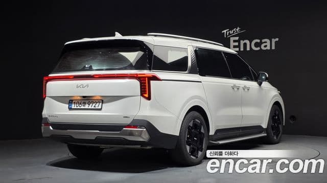 Kia Carnival 2024 — Фото 2/20
