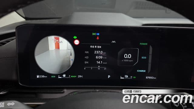 Kia Carnival 2024 — Фото 8/20