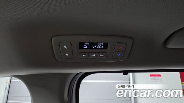Kia Carnival 2024 — Фото 16/20