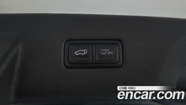 Kia Carnival 2024 — Фото 18/20