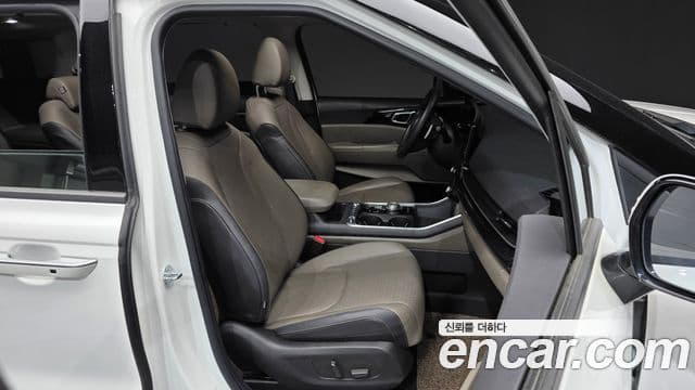 Kia Carnival 2024 — Photo 16/40