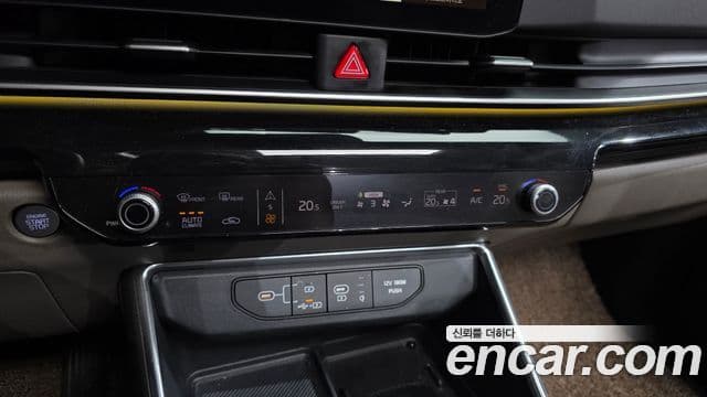 Kia Carnival 2024 — Photo 15/40
