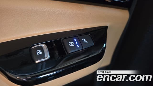 Kia Carnival 2021 — Şəkil 24/34