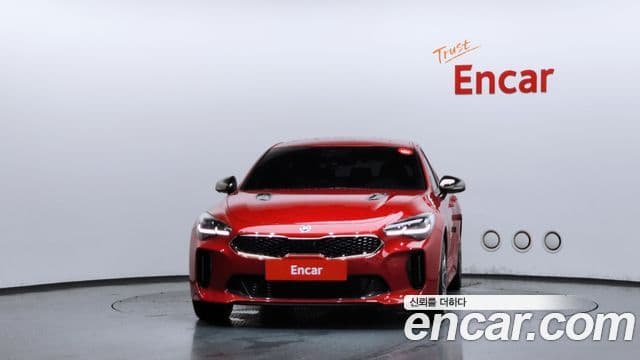 Kia Stinger 2020 — Фото 3/20