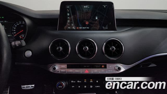 Kia Stinger 2020 — Фото 12/20