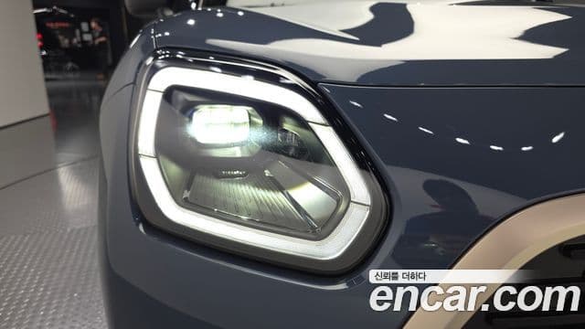 Mini Cooper S Countryman 2025 — Şəkil 25/27