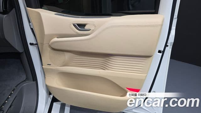 Hyundai Staria 2023 — Photo 12/39