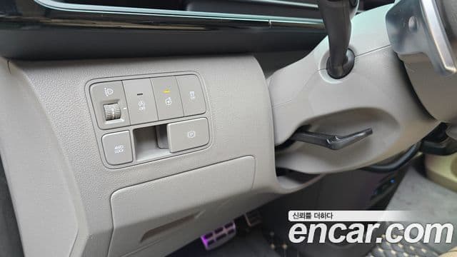 Hyundai Staria 2023 — Photo 37/39
