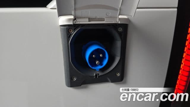 Hyundai Staria 2023 — Photo 20/39