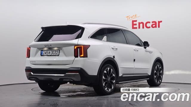 Kia Sorento 2024 — Фото 2/20