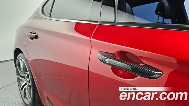 Genesis G70 2019 — Photo 2/33