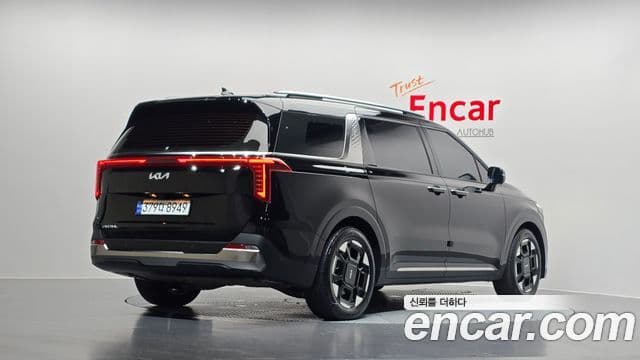 Kia Carnival 2025 — Фото 2/20