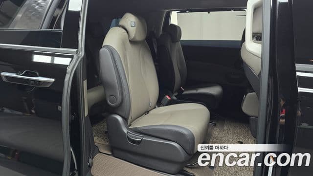 Kia Carnival 2025 — Фото 11/20