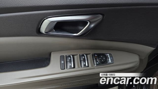 Kia Carnival 2025 — Фото 20/20