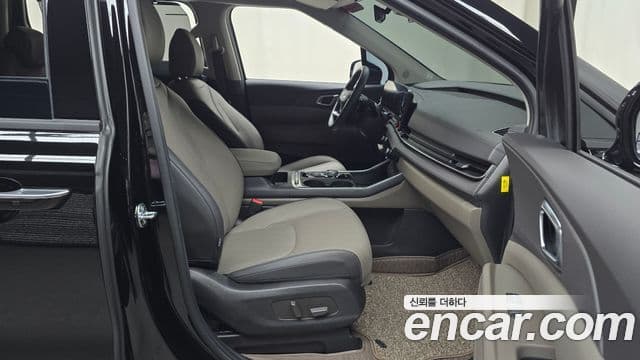 Kia Carnival 2025 — Şəkil 6/33