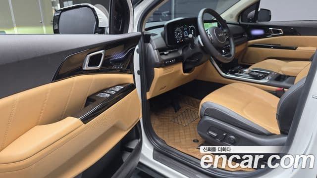 Kia Carnival 2023 — Фото 10/20