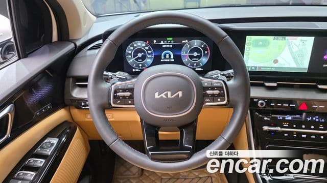Kia Carnival 2023 — Фото 13/20