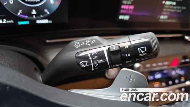 Kia Carnival 2023 — Фото 20/20