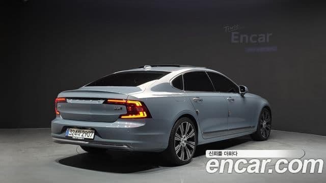 Volvo S90 2022 — Фото 2/20