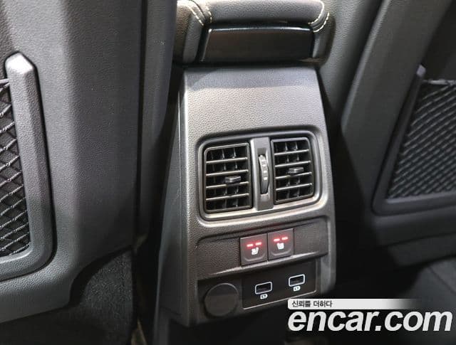 Renault Samsung Arkana 2025 — Фото 18/20