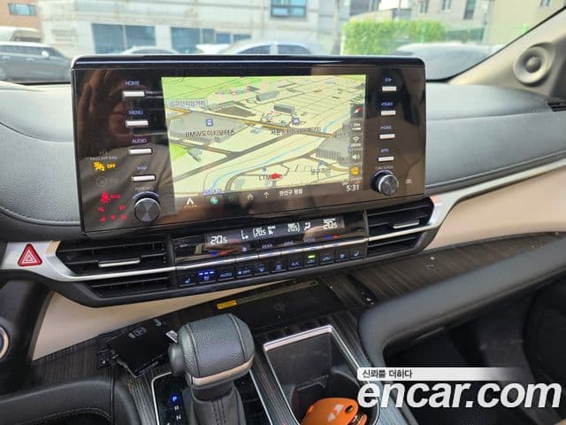 Toyota Sienna 2023 — Photo 4/15